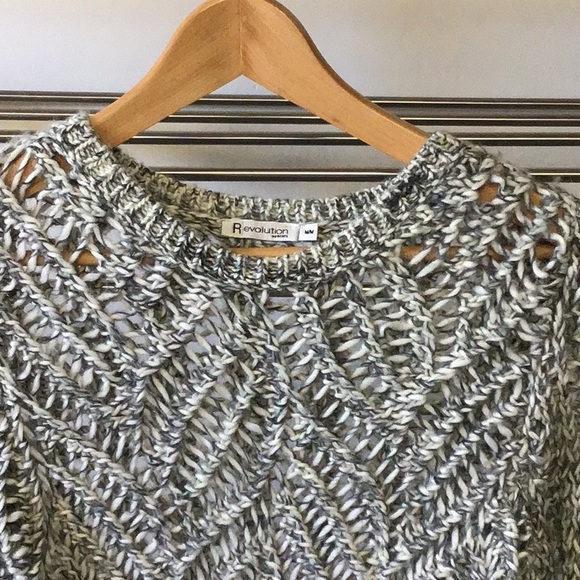 Revolution grey sweater so pretty - Picture 3 of 8